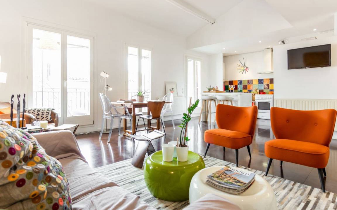 Photo of Livingroom in Opera