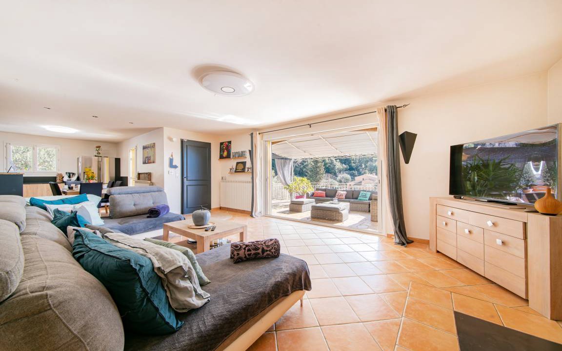 Photo of Livingroom in Aups