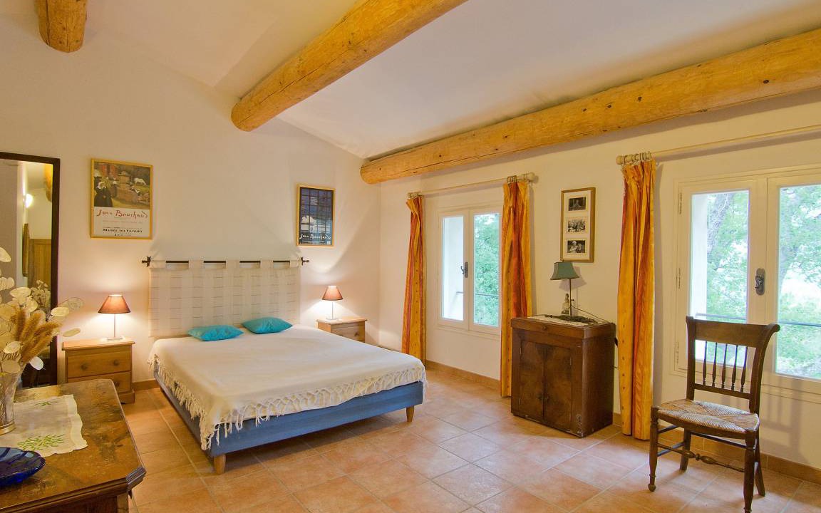 Photo of Bedroom in Saint-Martin-de-Castillon
