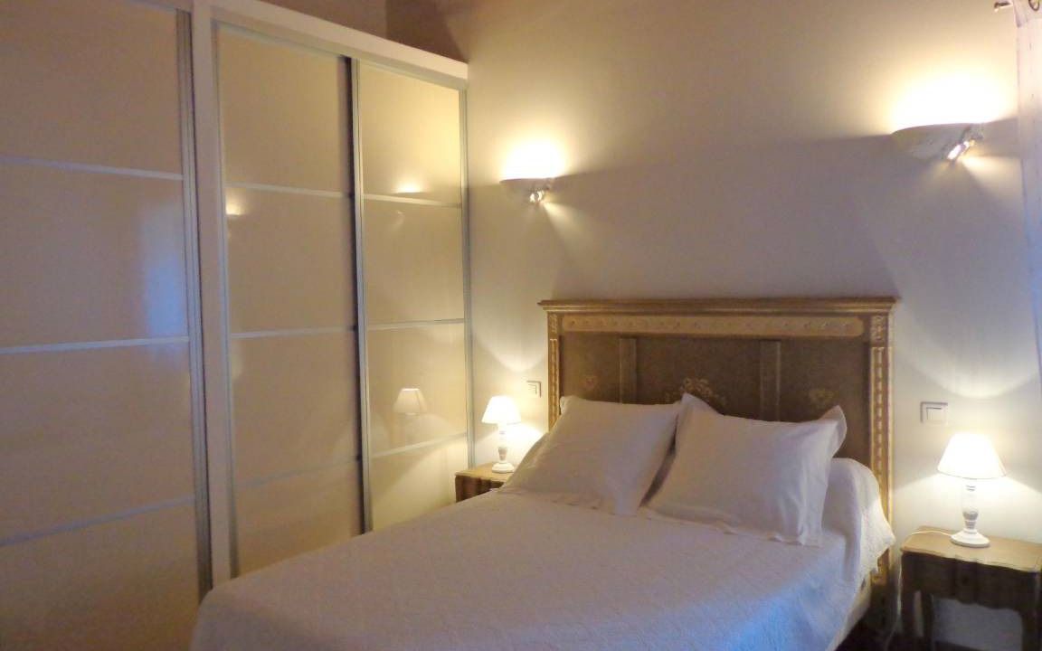 Photo of Bedroom in Cavaillon