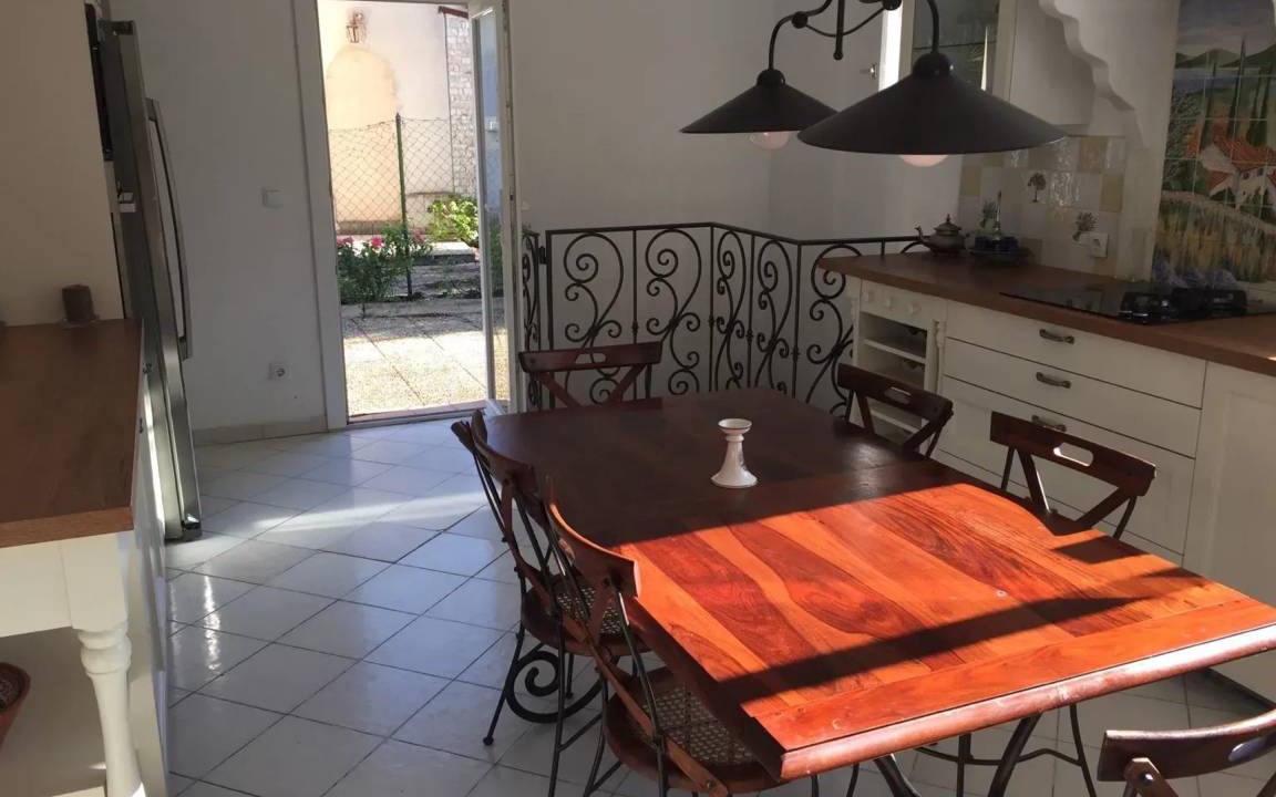 Photo of Kitchen in Plan-de-Cuques