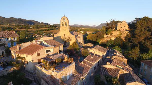 Photo of Buildings in Puymeras