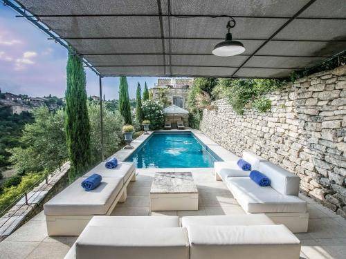 Photo of Others in Gordes