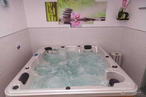 Photo of Bathroom in Plan-d'Aups-Sainte-Baume