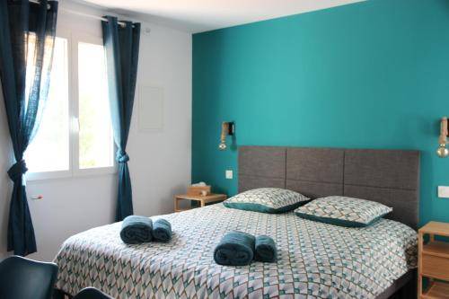 Photo of Bedroom in Cuges-les-Pins