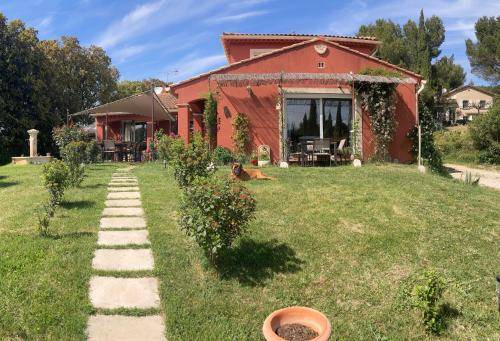 Photo of Others in Morieres-les-Avignon