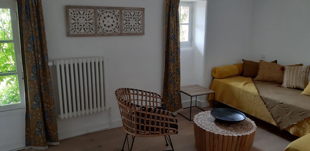 Photo of Livingroom in Saignon