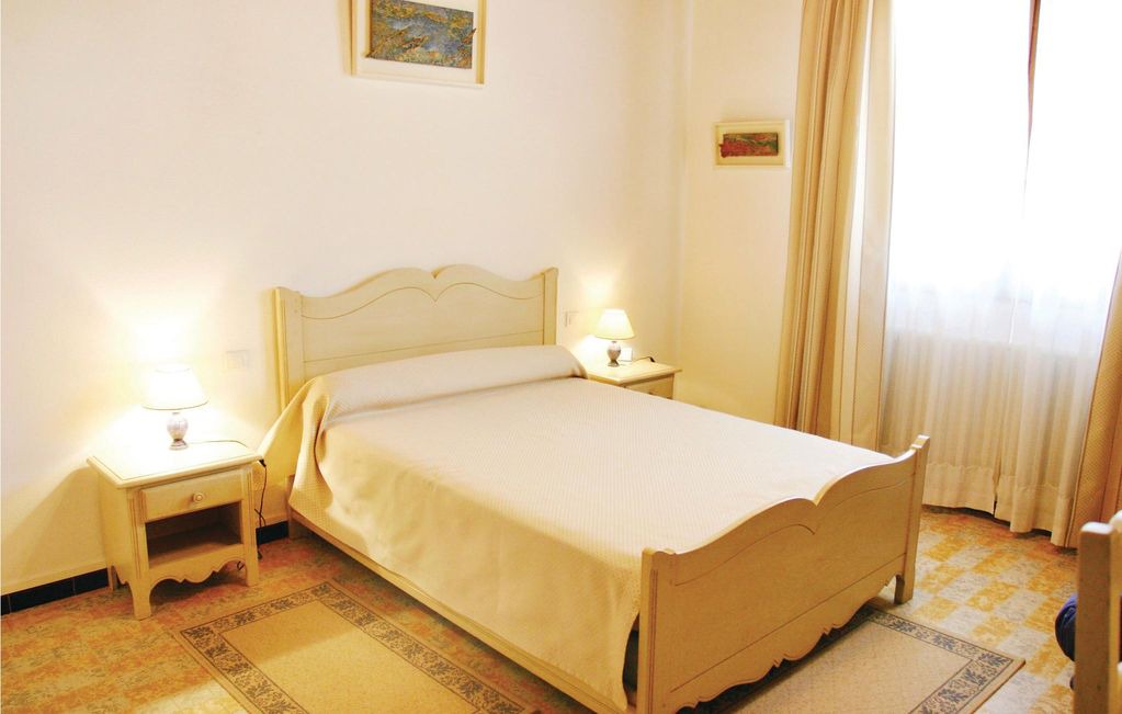 Photo of Bedroom in Laudun