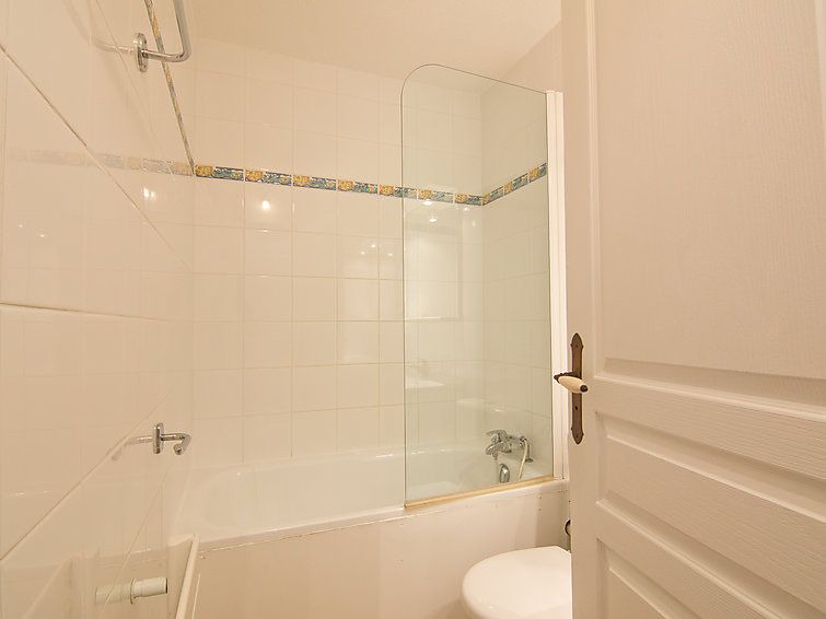 Photo of Bathroom in Cavaliere Beach