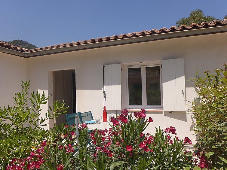 Photo of Buildings in Cavaliere Beach