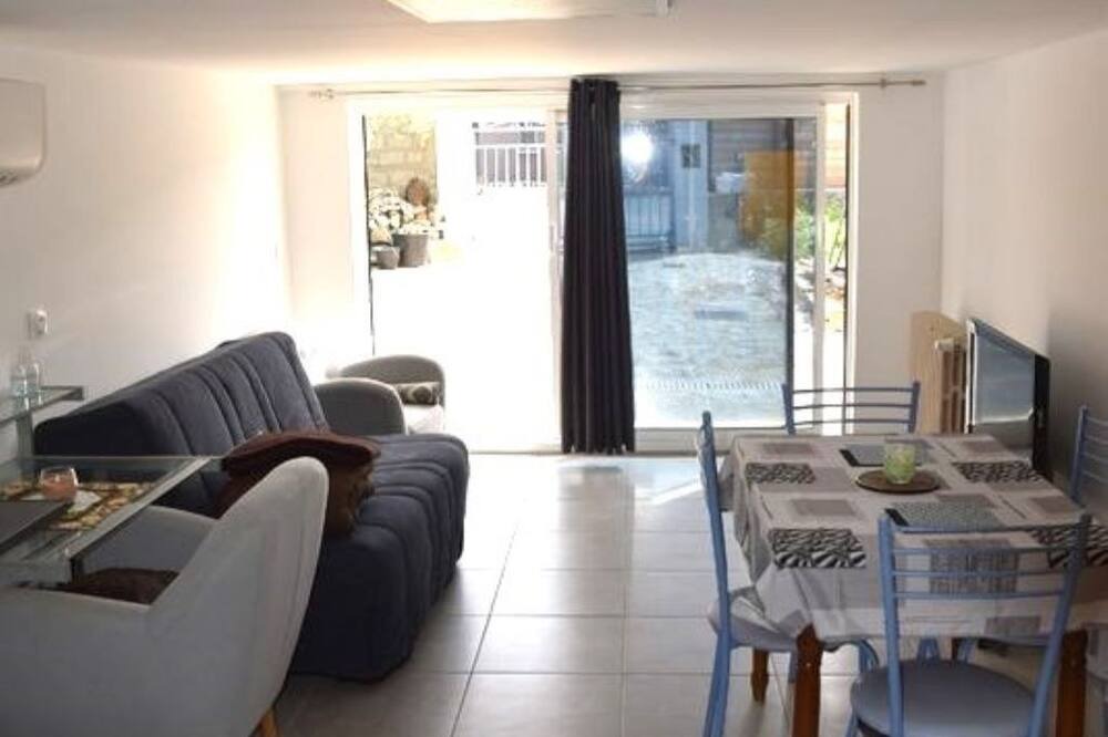 Photo of Livingroom in Courthezon