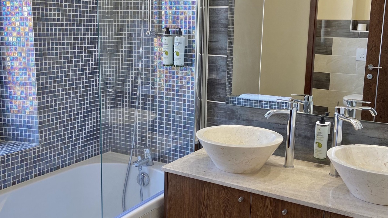 Photo of Bathroom in Cotignac