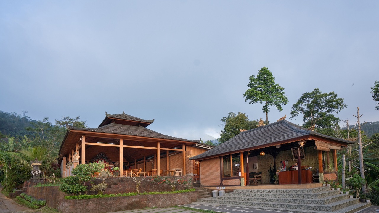 Photo of Others in Munduk