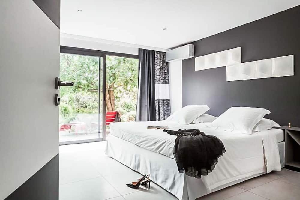 Photo of Bedroom in Venasque