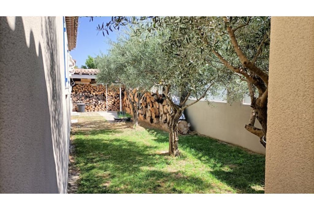 Photo of Outdoor in Molleges