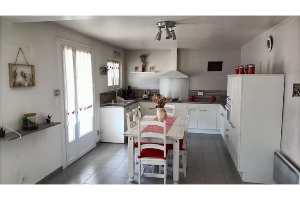 Photo of Kitchen in Molleges