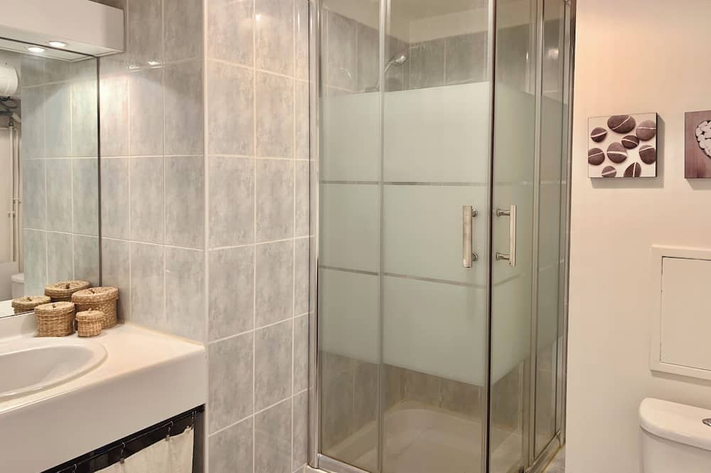 Photo of Bathroom in Baille