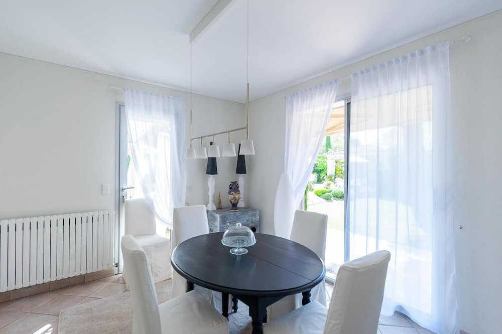 Photo of Livingroom in Les Mees