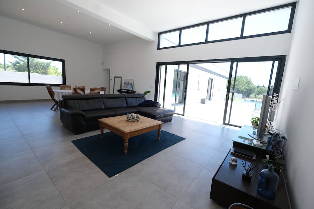 Photo of Livingroom in Chateauneuf-de-Gadagne