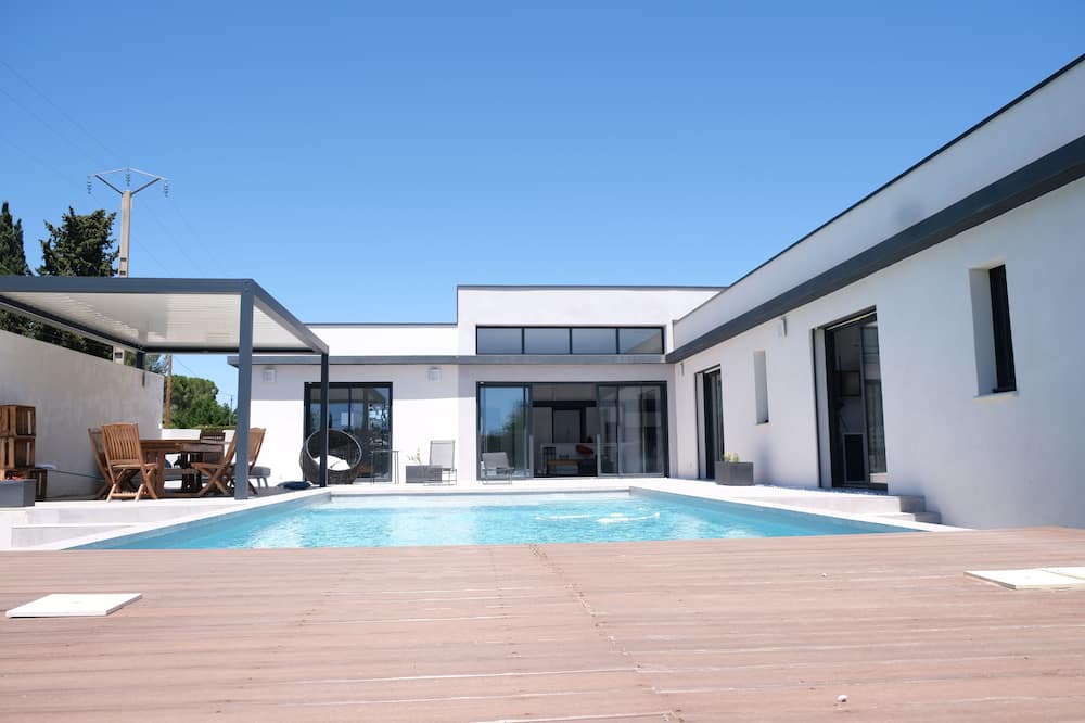 Photo of Outdoor in Chateauneuf-de-Gadagne