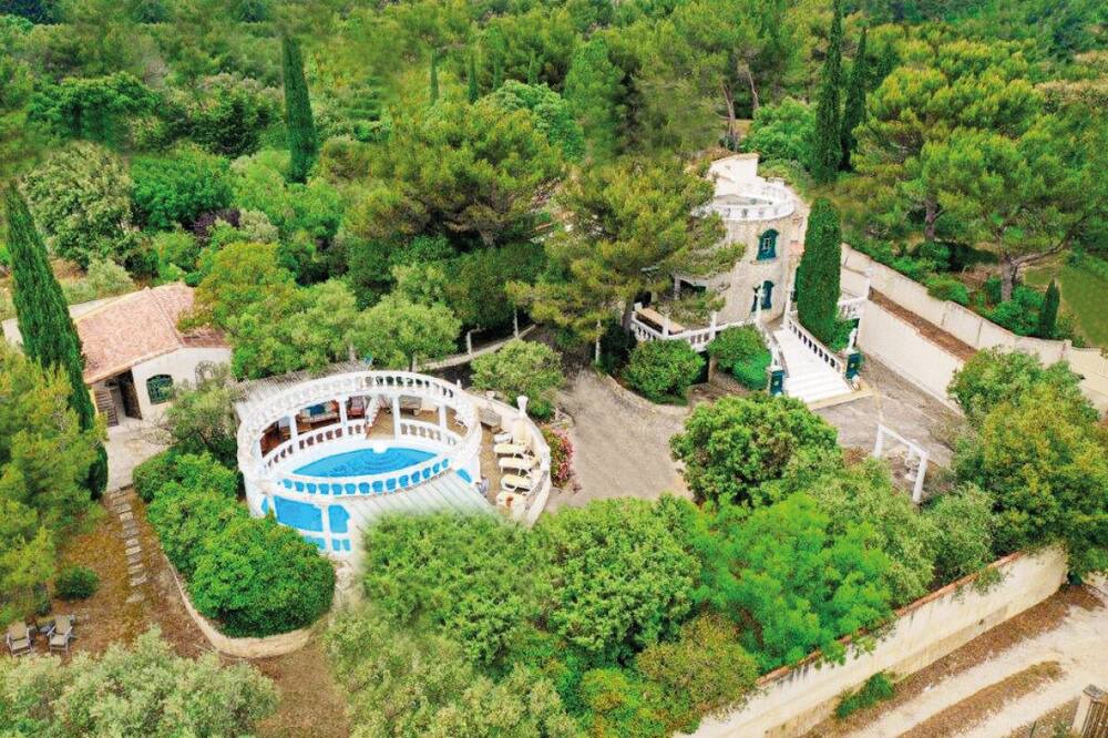 Photo of Outdoor in Beaucaire