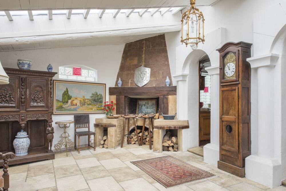 Photo of Livingroom in Beaucaire