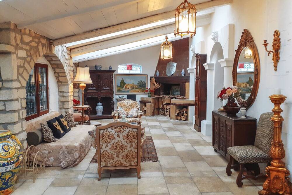 Photo of Livingroom in Beaucaire