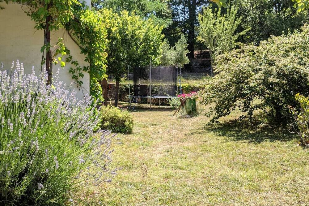 Photo of Outdoor in Trets