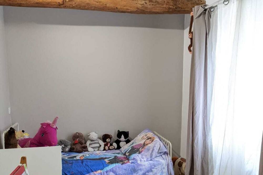 Photo of Bedroom in Trets