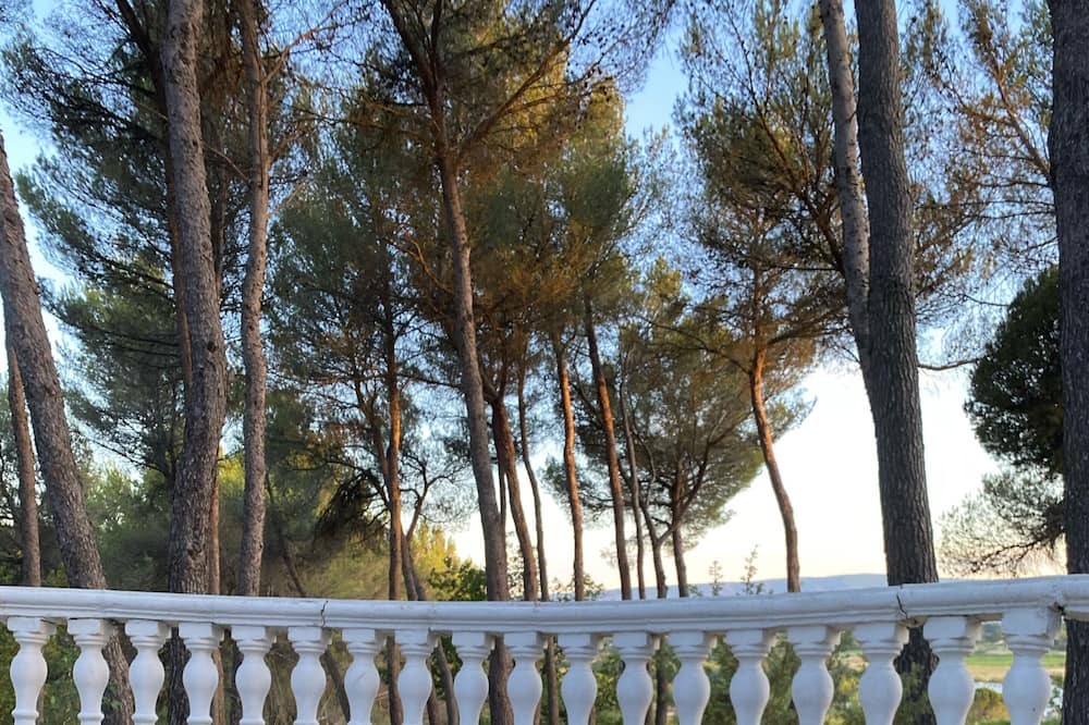 Photo of Patio Balcony in Gargas