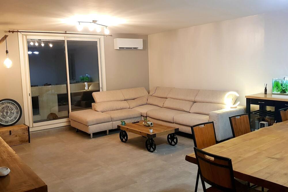 Photo of Livingroom in Marignane