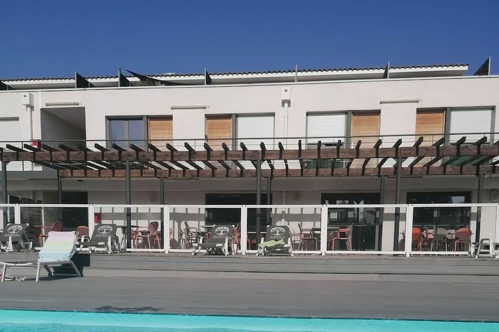 Photo of Outdoor in Eguilles