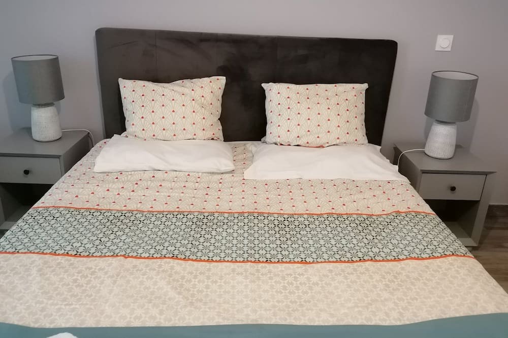 Photo of Bedroom in Eguilles