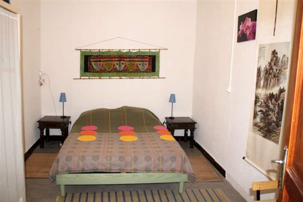 Photo of Bedroom in Reillanne