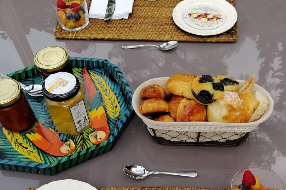 Photo of Kitchen in Figanieres