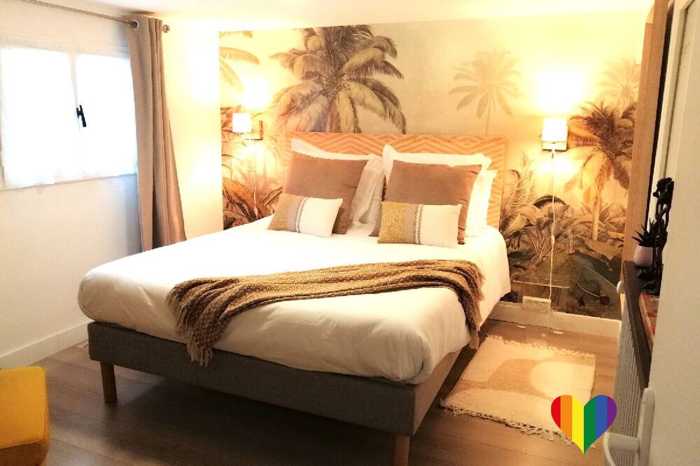 Photo of Bedroom in Figanieres