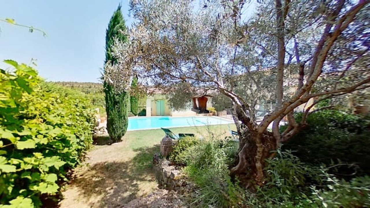Photo of Outdoor in Jouques