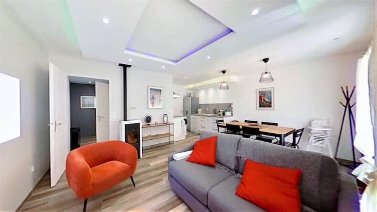 Photo of Livingroom in Jouques