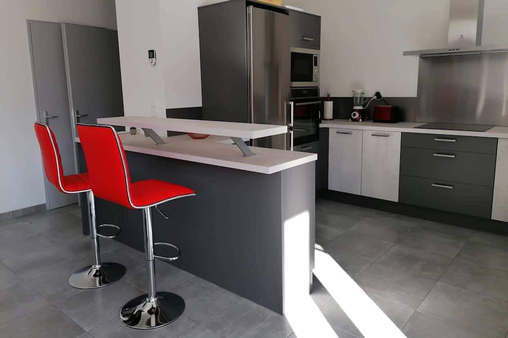Photo of Kitchen in Plaisians