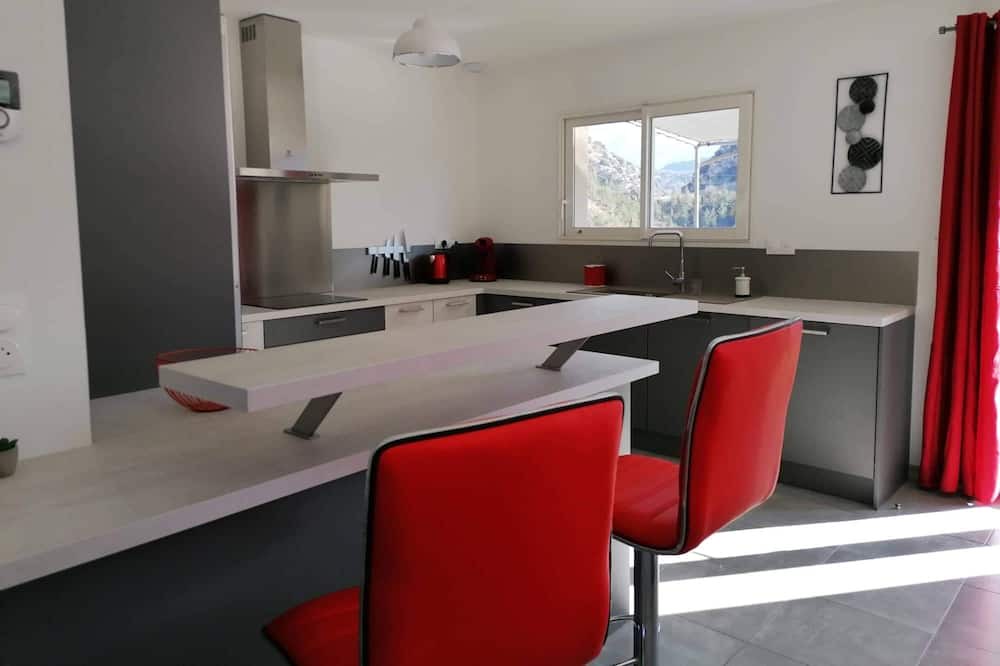 Photo of Kitchen in Plaisians
