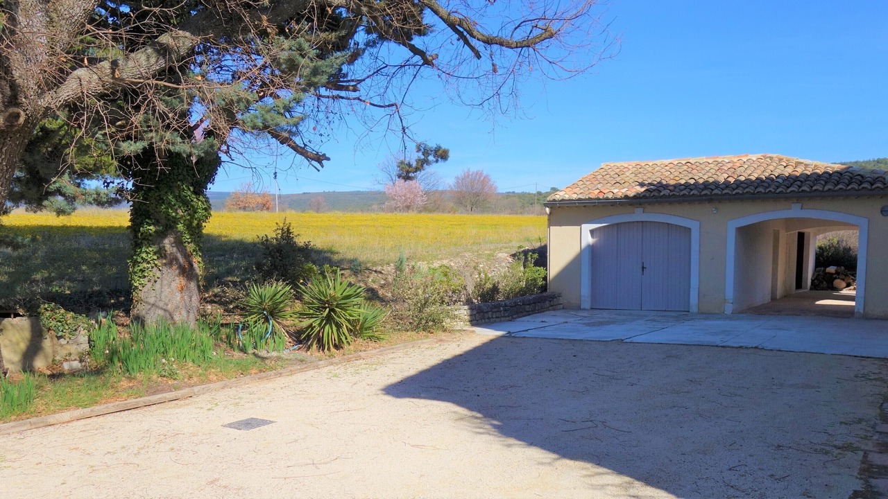 Photo of Outdoor in Malemort-du-Comtat