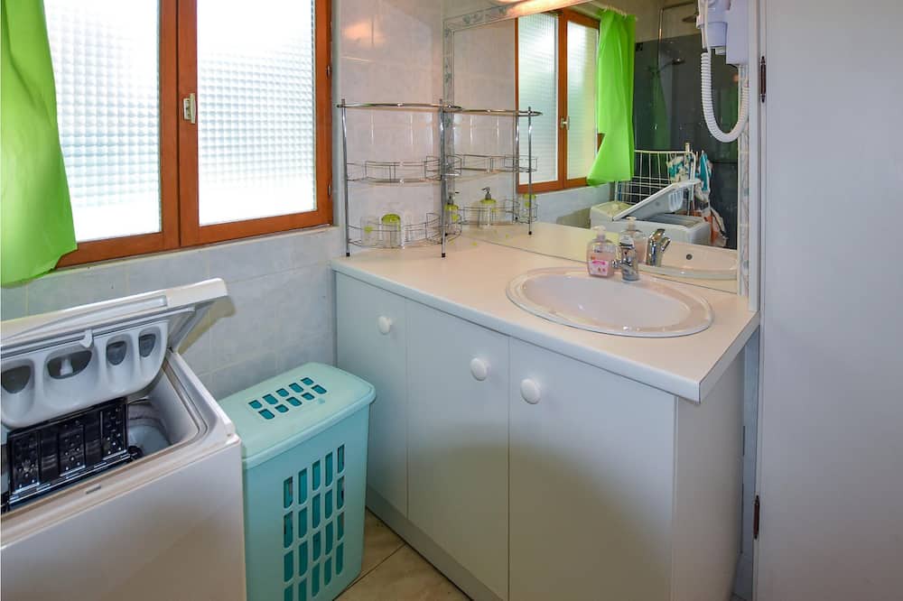Photo of Bathroom in Venasque