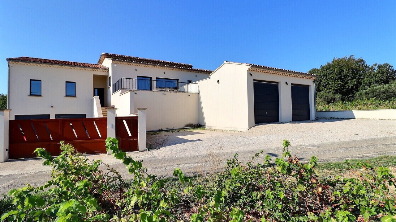 Photo of Outdoor in Bedarrides