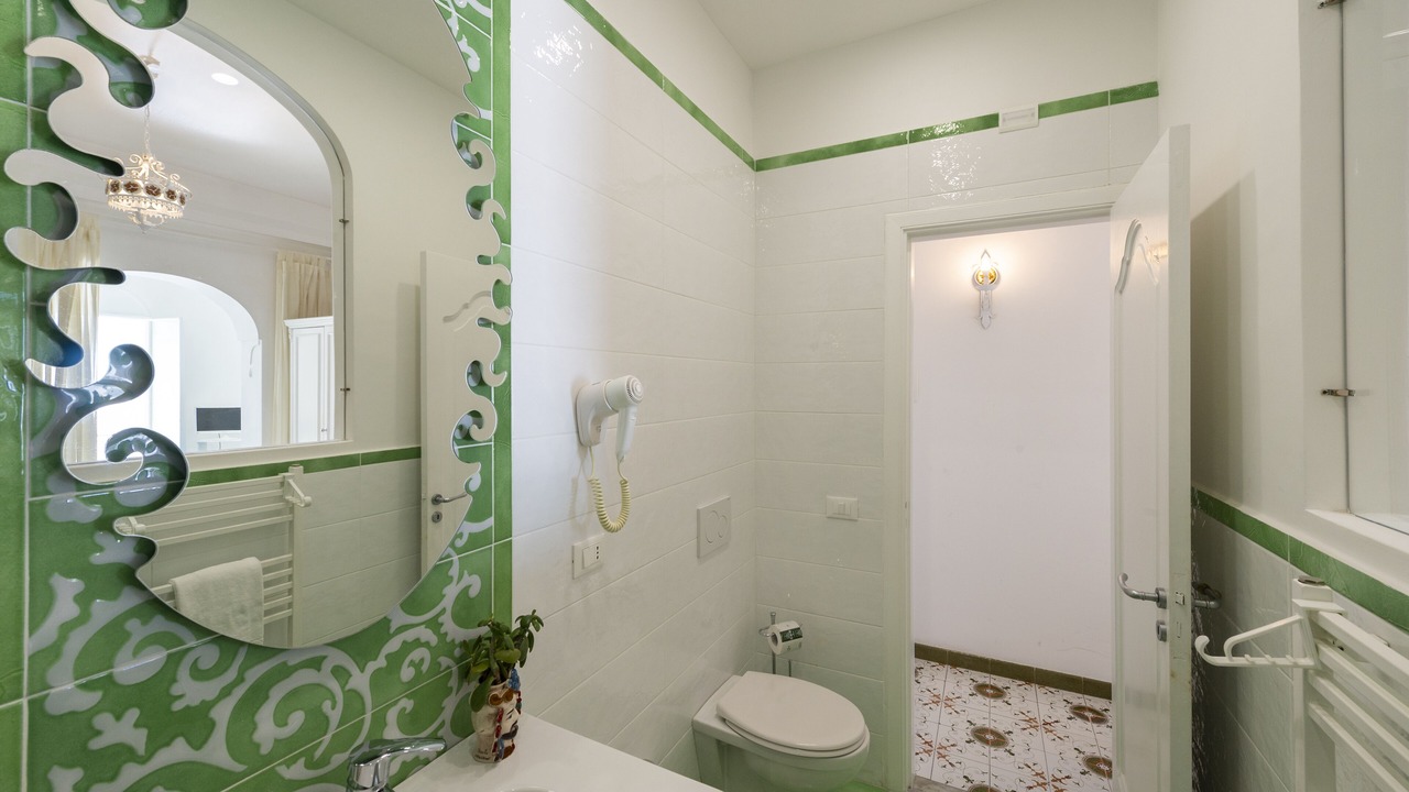 Photo of Bathroom in Laurito