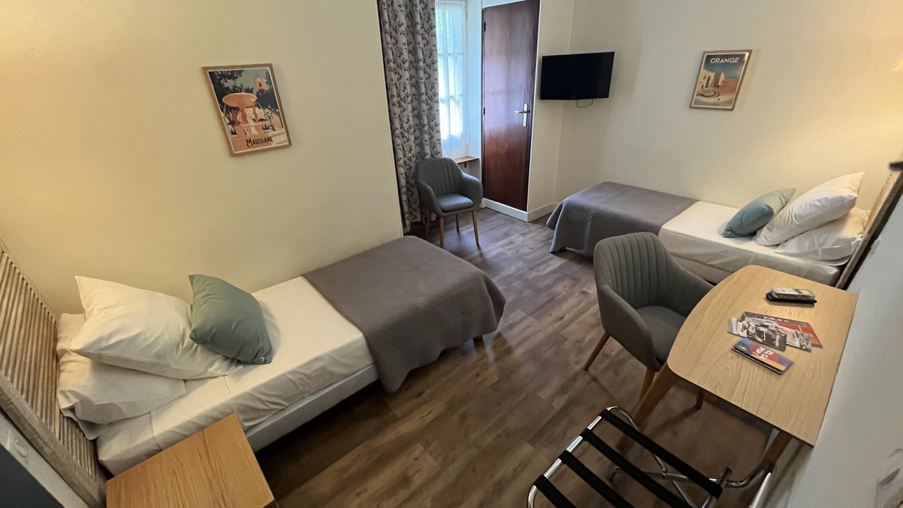 Photo of Bedroom in Orange