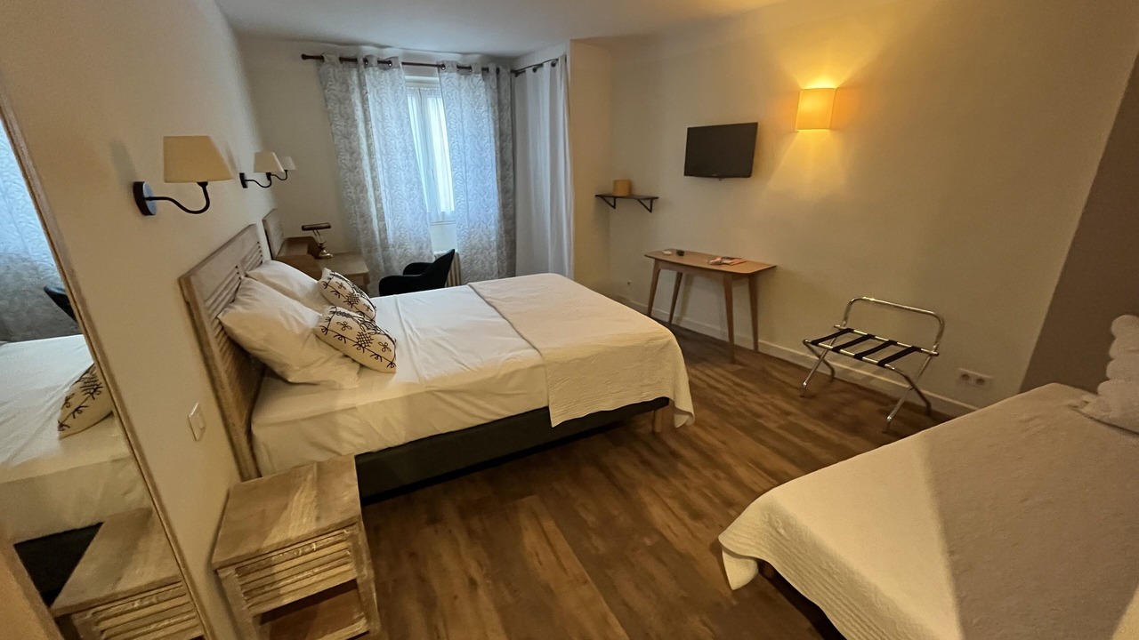 Photo of Bedroom in Orange