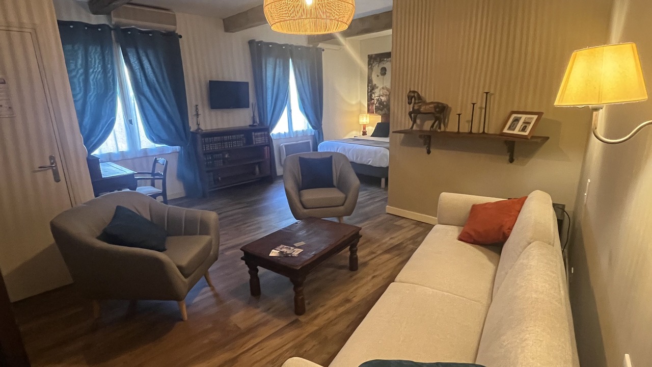 Photo of Bedroom in Orange