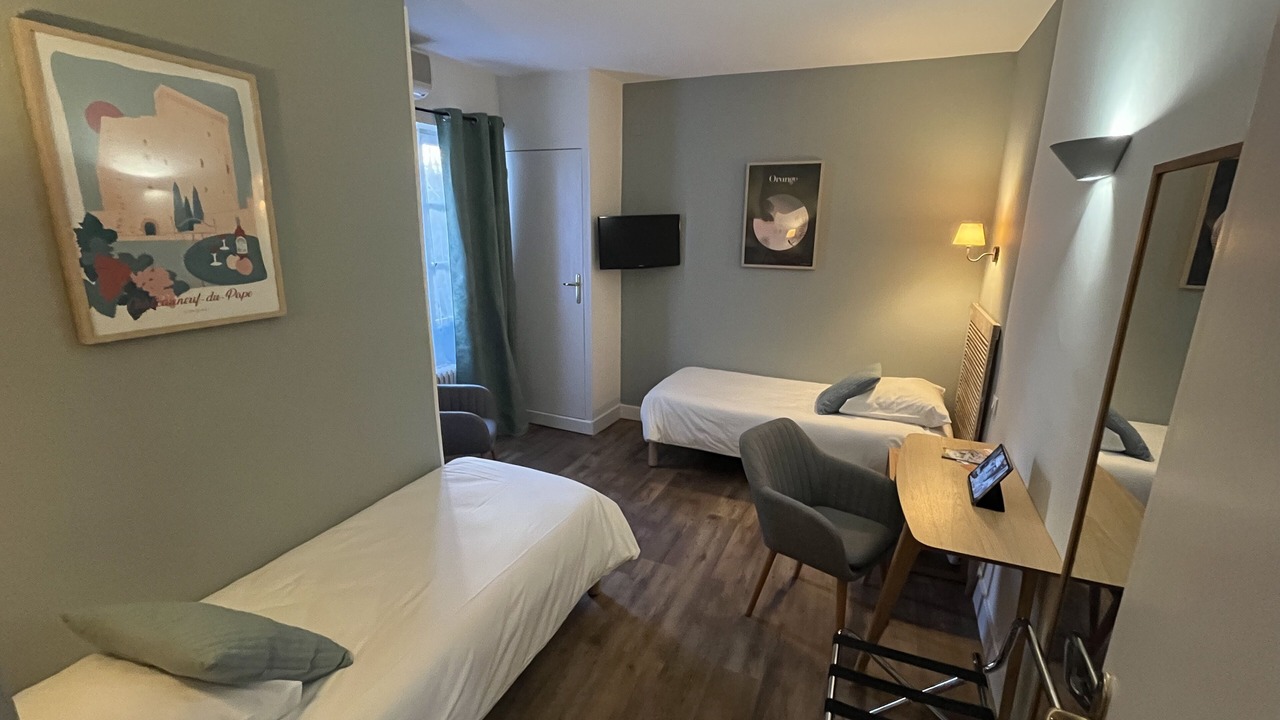 Photo of Bedroom in Orange