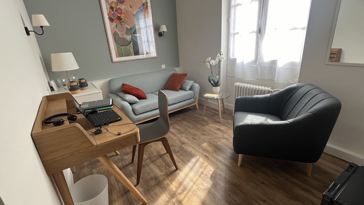 Photo of Bedroom in Orange