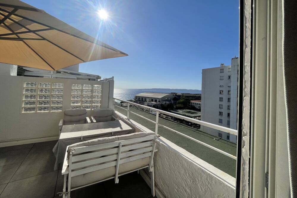Photo of Outdoor in Le Pharo